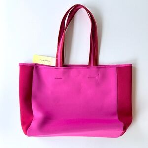 NWT Summersalt The Perfect Beach Tote in Hibiscus Pink & Lava Red Neoprene